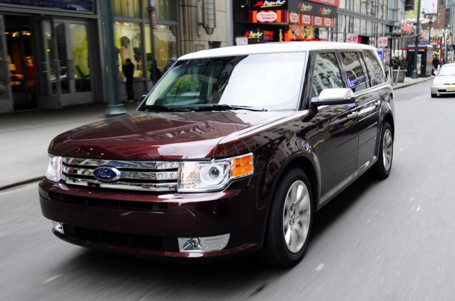  Ford Flex 2009 года  (фото 4 из 32)